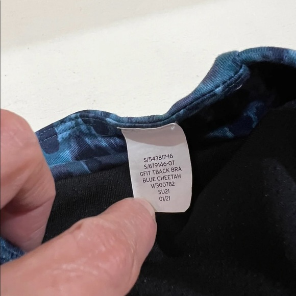 Gap Fit T-back Sports Bra - Picture 3 of 3